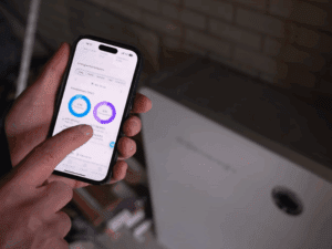 Hoe lang kan een thuisbatterij stroom opslaan?